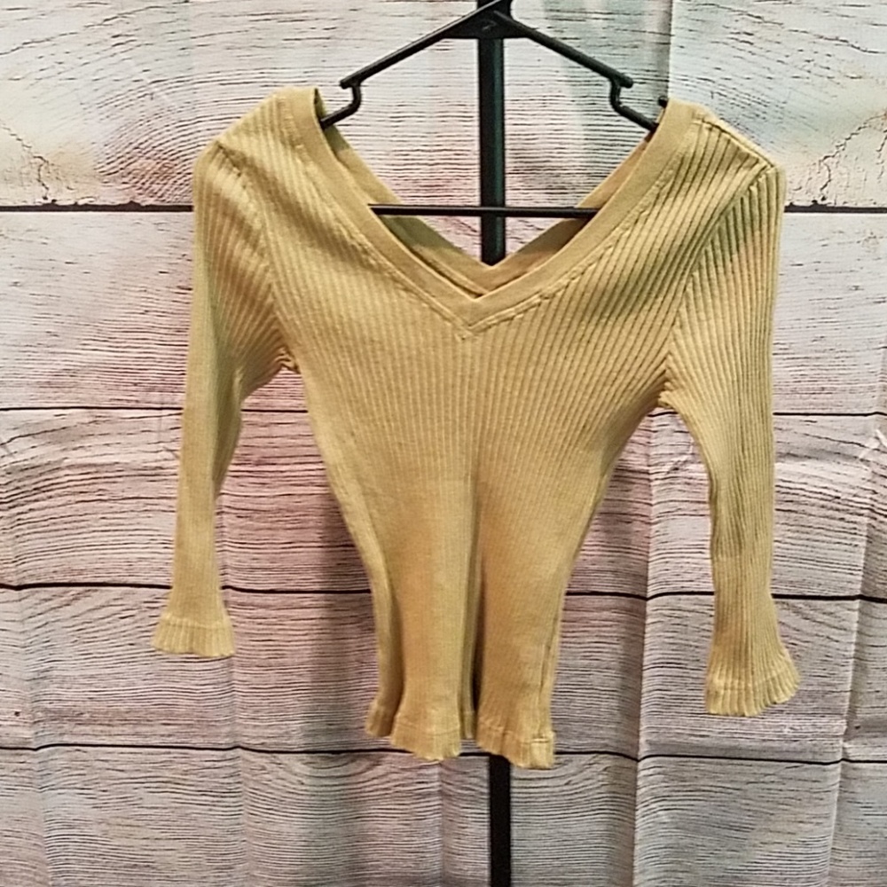 Top V Neck NWT